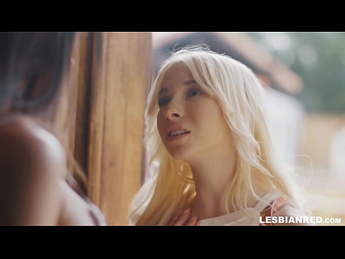 ❤️ Intombazana ibuyela ekhaya kwiinyanga ezimbalwa kamva kwaye igqibe ngokutya intshontsho likamama wakhe wesibini Amanyala asekhaya kwi-xh.porngifmag-com.ru ❌️