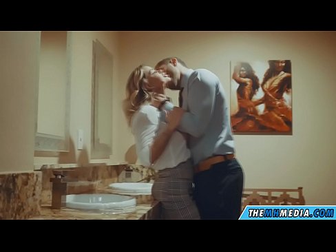 ❤️ Xa i-blonde ene-busty ikuhenda kwindlu yangasese yoluntu Amanyala asekhaya kwi-xh.porngifmag-com.ru ❌️